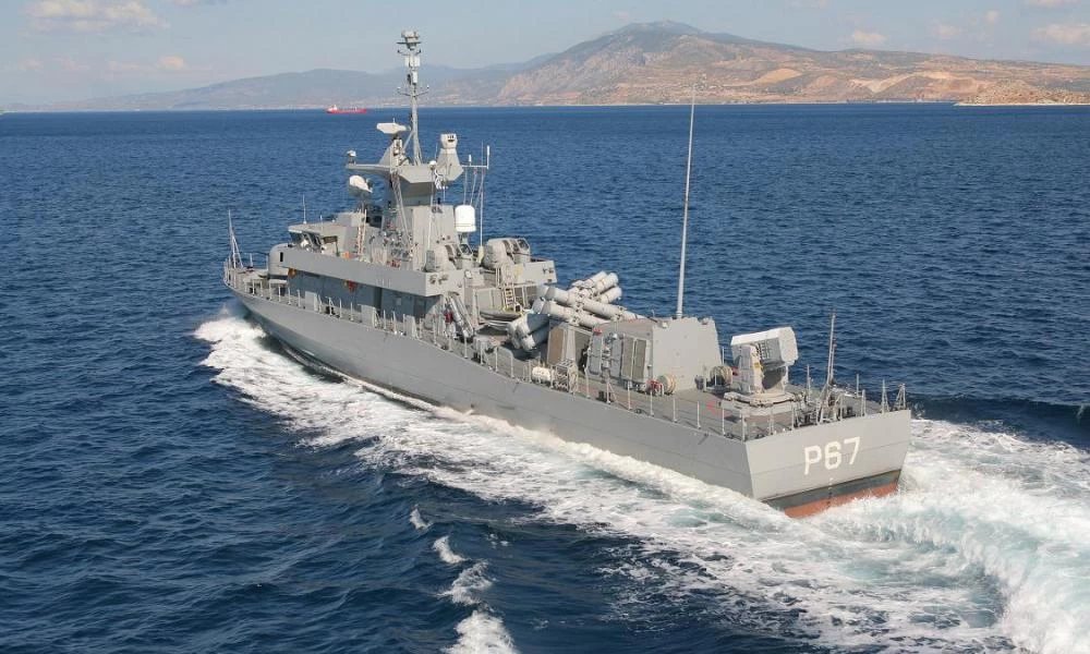 Σε πλήρη ετοιμότητα οι ΕΔ: "Πανικός" στους Τούρκους με την ΤΠΚ «Ρουσσέν» στο Καστελόριζο